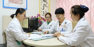 ​昆明白癜风医院：夏季白癜风防治指南 不让白斑有可乘之机!