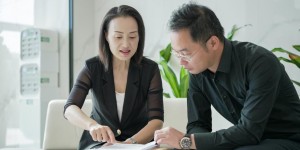名律说法|股市真的稳赚不赔吗？舒文艳律师帮您解析股市陷阱