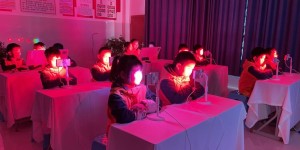 靶向光子助力贵州黔南瓮安九小建成校内首个近视防控生物光子功能教室