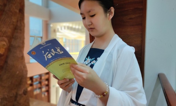 青春.汉服.校园，彰显保定理工学院多姿多彩的生活
